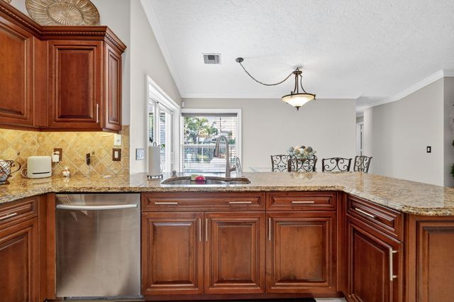 1880 GRANTHAM Court, Wellington, FL 33414