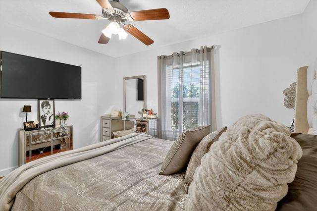 1880 GRANTHAM Court, Wellington, FL 33414