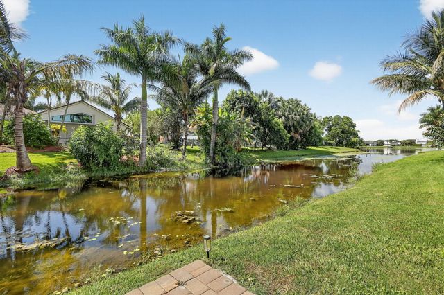 1880 GRANTHAM Court, Wellington, FL 33414