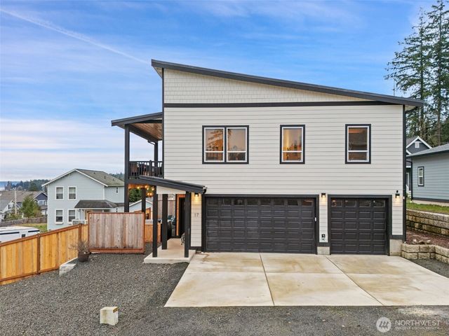 17 E Sellegren Road, Allyn, WA 98524