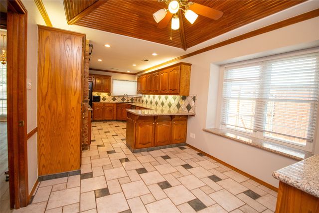 2410 Radcliffe Drive, Rowlett, TX 75088