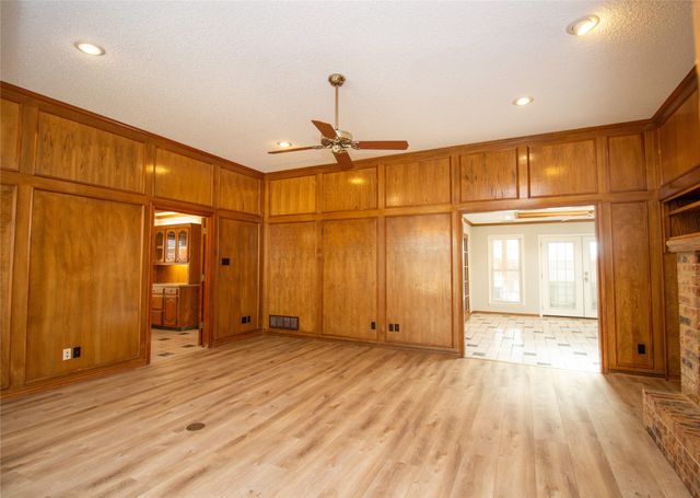 2410 Radcliffe Drive, Rowlett, TX 75088