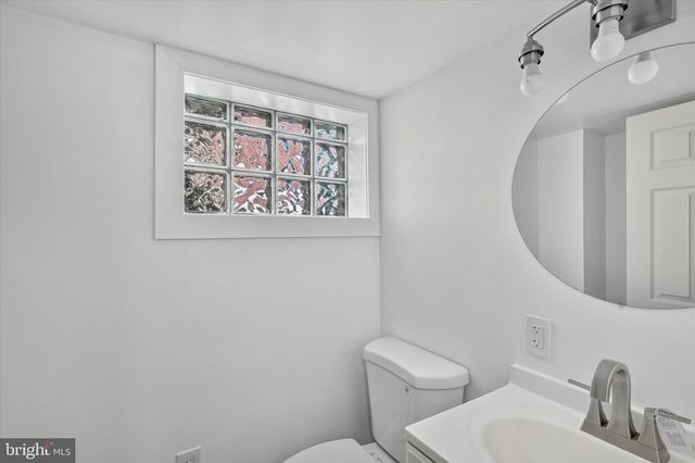 205 NAPFLE AVE, Philadelphia, PA 19111