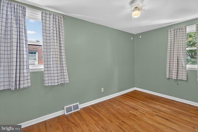 205 NAPFLE AVE, Philadelphia, PA 19111