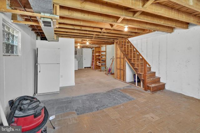 205 NAPFLE AVE, Philadelphia, PA 19111
