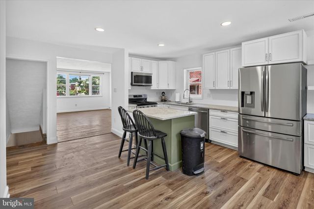205 NAPFLE AVE, Philadelphia, PA 19111