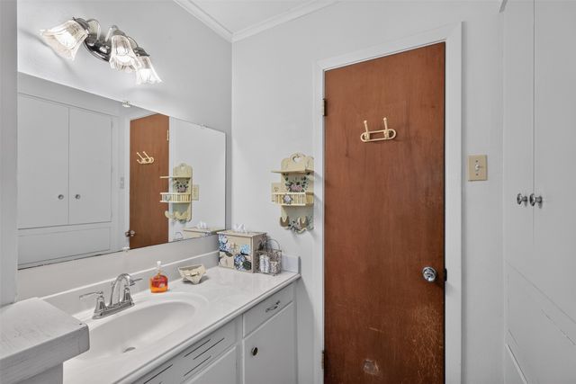 5619 Knollcrest Drive, Shreveport, LA 71129
