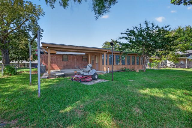 5619 Knollcrest Drive, Shreveport, LA 71129