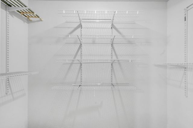 810 Bellevue Rd Apt 242, Nashville, TN 37221