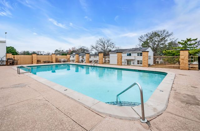 810 Bellevue Rd Apt 242, Nashville, TN 37221