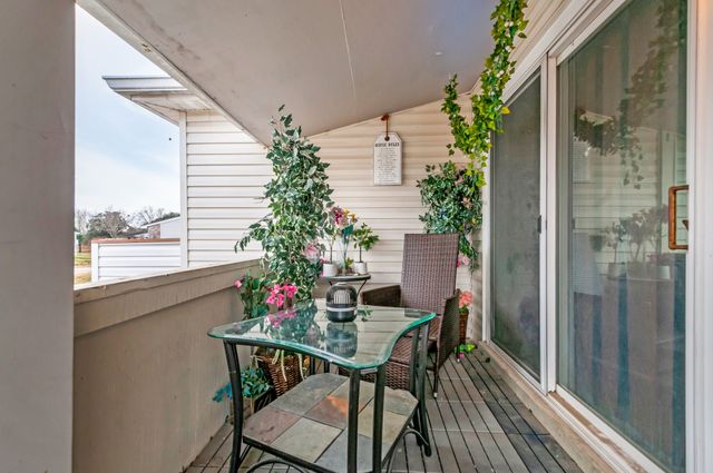 810 Bellevue Rd Apt 242, Nashville, TN 37221