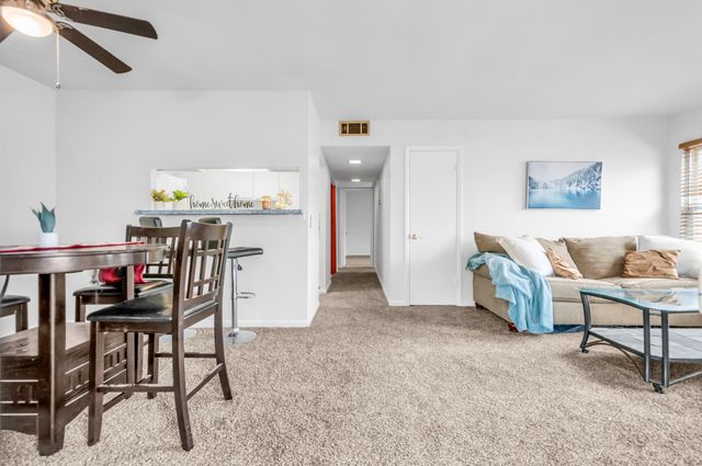 810 Bellevue Rd Apt 242, Nashville, TN 37221