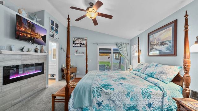51 Trinity St, Oceanside, CA 92057