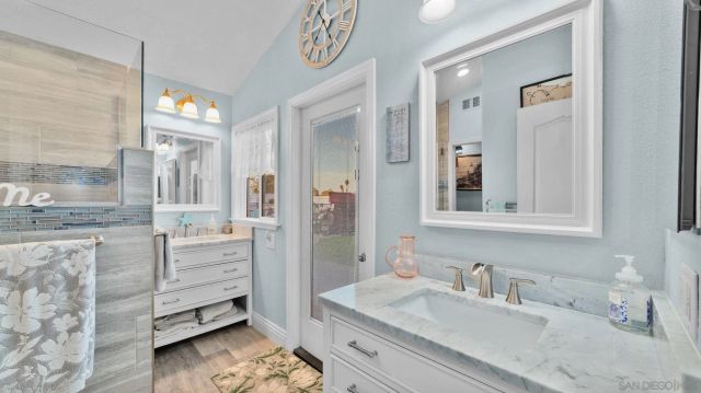 51 Trinity St, Oceanside, CA 92057