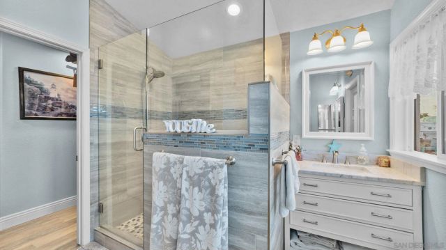 51 Trinity St, Oceanside, CA 92057