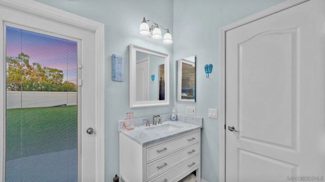 51 Trinity St, Oceanside, CA 92057