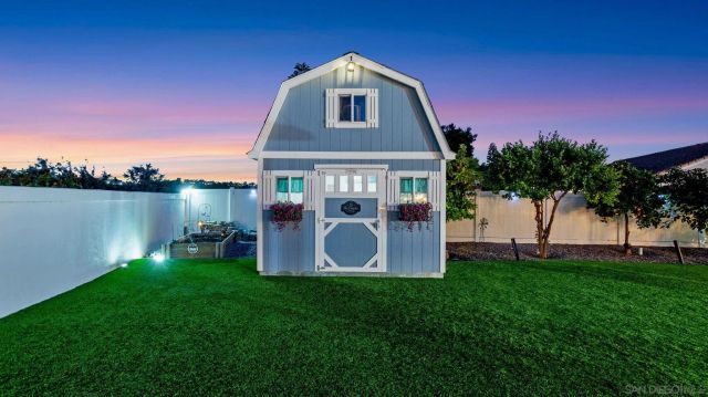 51 Trinity St, Oceanside, CA 92057