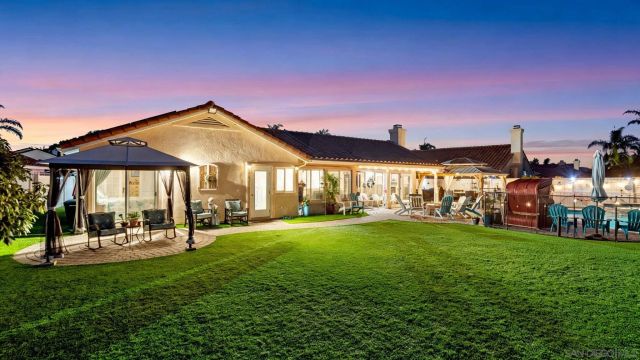 51 Trinity St, Oceanside, CA 92057