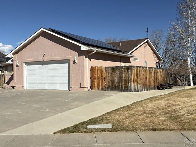 8 Casita Court, Pueblo, CO 81005