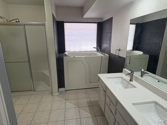 8 Casita Court, Pueblo, CO 81005