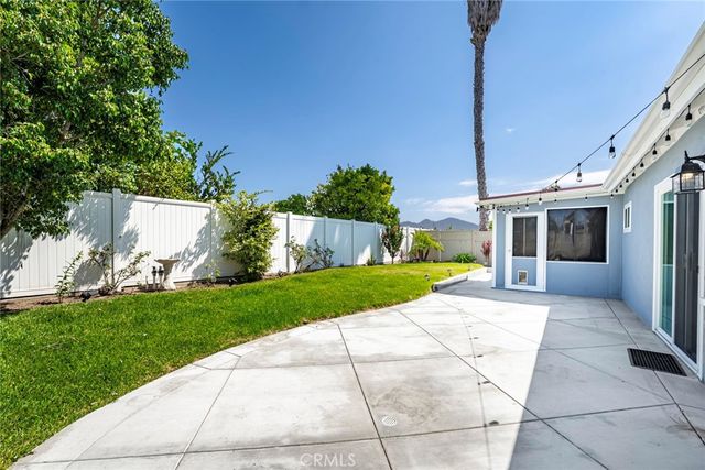25681 Padua Drive, Laguna Hills, CA 92653