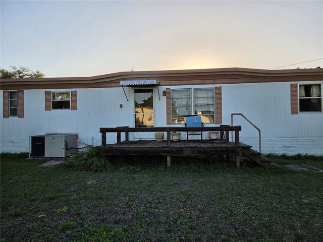 17420 SE 36TH LANE, Ocklawaha, FL 32179