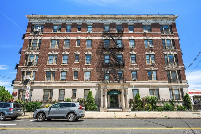 36 Echo Avenue 2D, New Rochelle, NY 10801