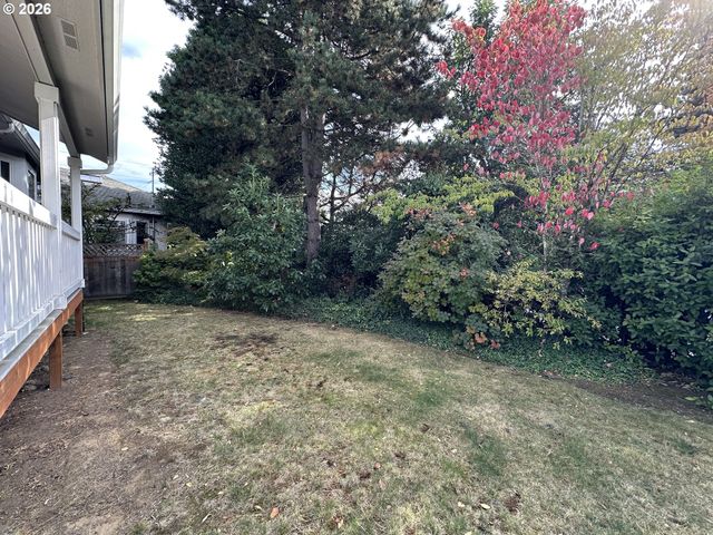 2823 N KILLINGSWORTH St, Portland, OR 97217