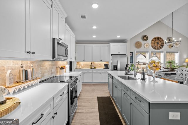 94 Hawks Trail, Waleska, GA 30183