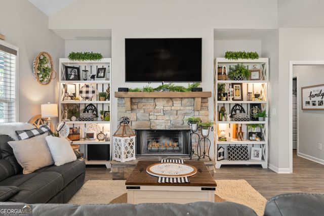 94 Hawks Trail, Waleska, GA 30183