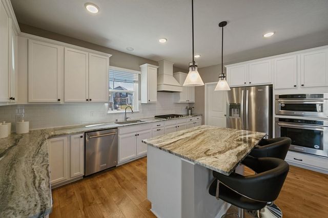 8622 Platinum Cove, Woodbury, MN 55129