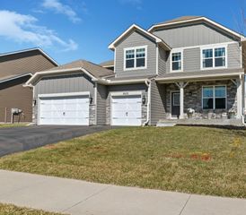 8622 Platinum Cove, Woodbury, MN 55129