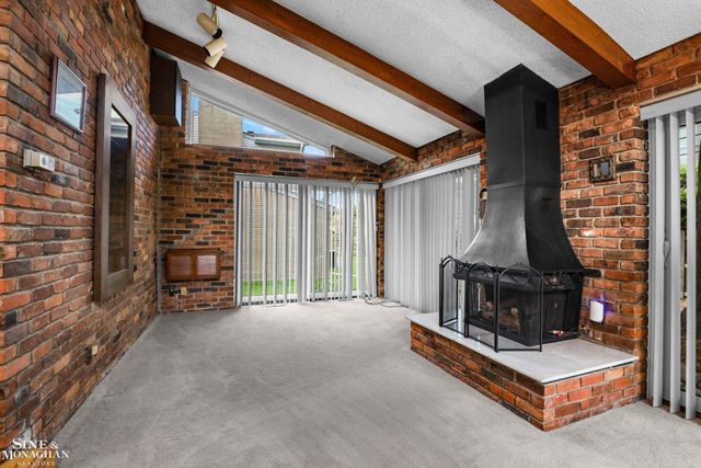 20631 Wedgewood Drive, Grosse Pointe Woods, MI 48236