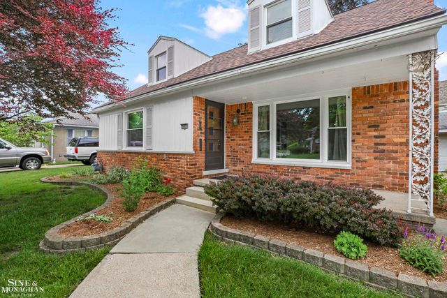 20631 Wedgewood Drive, Grosse Pointe Woods, MI 48236