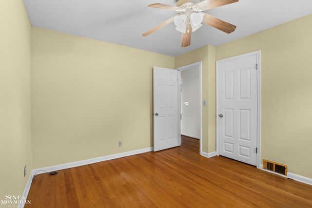 20631 Wedgewood Drive, Grosse Pointe Woods, MI 48236