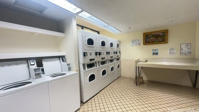 300 Wai Nani Way II417, Honolulu, HI 96815