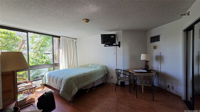 300 Wai Nani Way II417, Honolulu, HI 96815