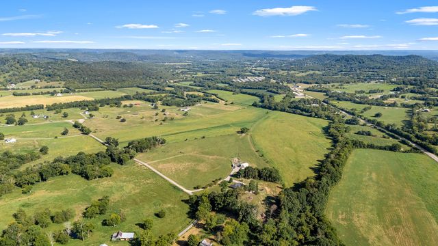 2811 Bert Watt Rd, Petersburg, TN 37144