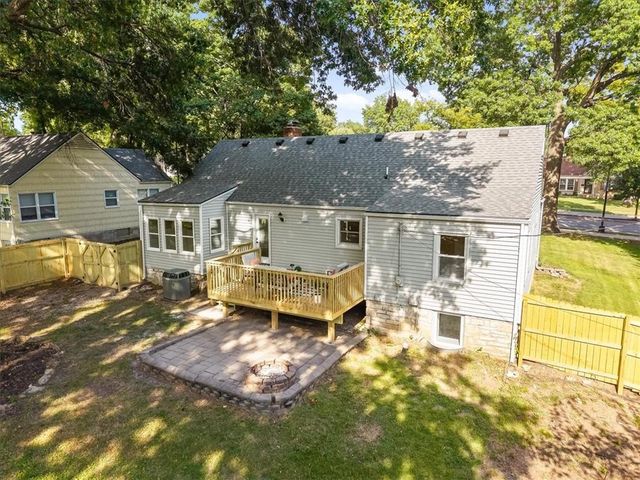 5600 Roe Boulevard, Roeland Park, KS 66205