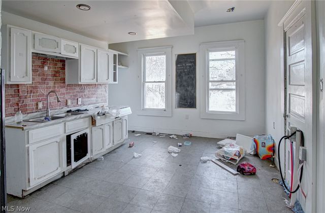 7700 Denison Avenue, Cleveland, OH 44102