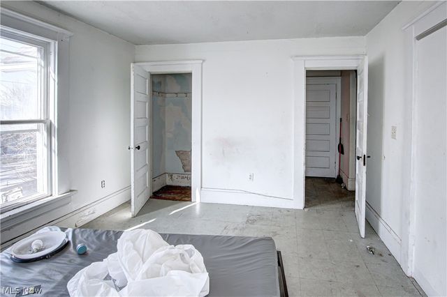 7700 Denison Avenue, Cleveland, OH 44102