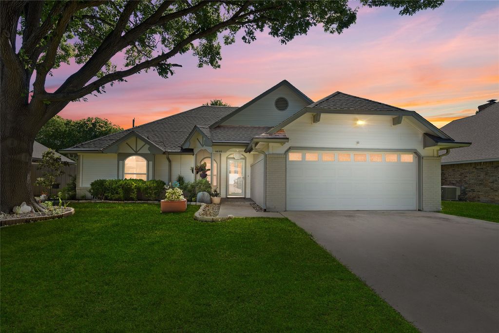 5632 Guadalajara Drive, North Richland Hills, TX 76180