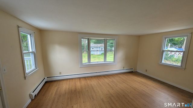 16 Jan Drive, Vernon, CT 06066