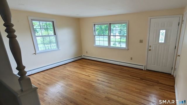 16 Jan Drive, Vernon, CT 06066