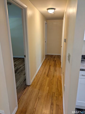 16 Jan Drive, Vernon, CT 06066