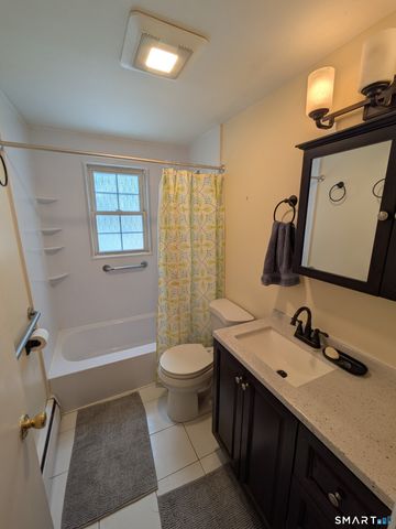 16 Jan Drive, Vernon, CT 06066