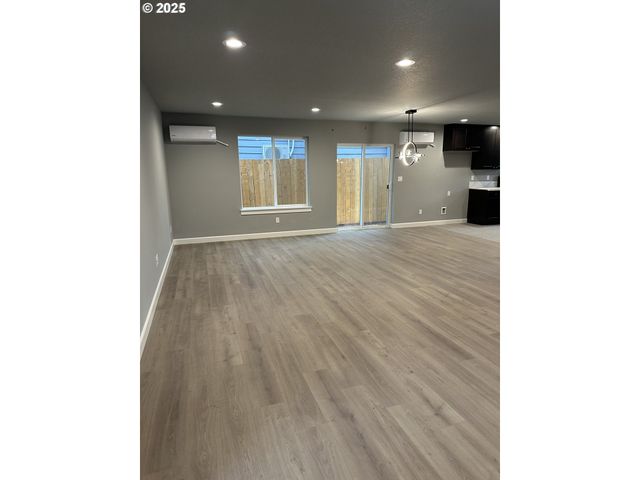 4823 Se 118TH Pl, Portland, OR 97266