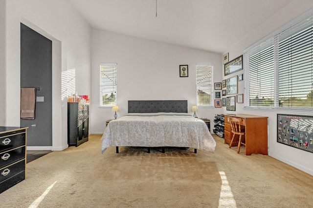 9975 Ocean Dunes Ct, Sacramento, CA 95829