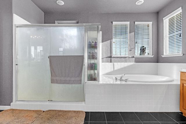 9975 Ocean Dunes Ct, Sacramento, CA 95829