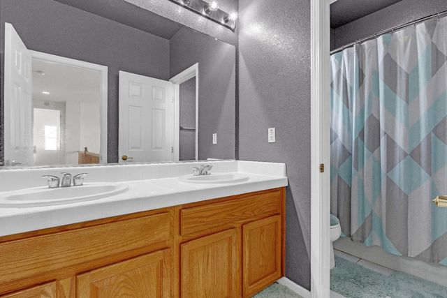 9975 Ocean Dunes Ct, Sacramento, CA 95829